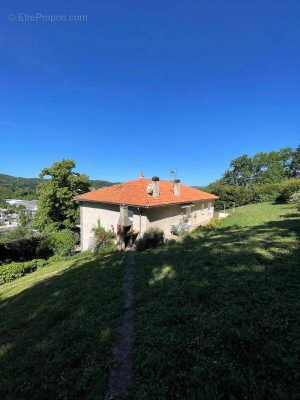 Maison à CAHORS