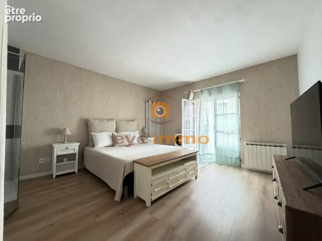 CENTRE VILLE Pézenas  Appartement 4 pièces entièrement rénové - photo 6