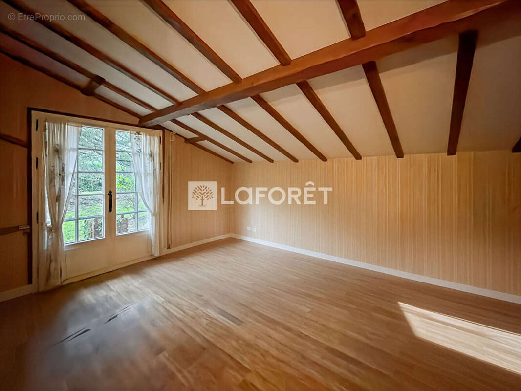 Maison Galgon 83.10 m² - 4 pièces - photo 4