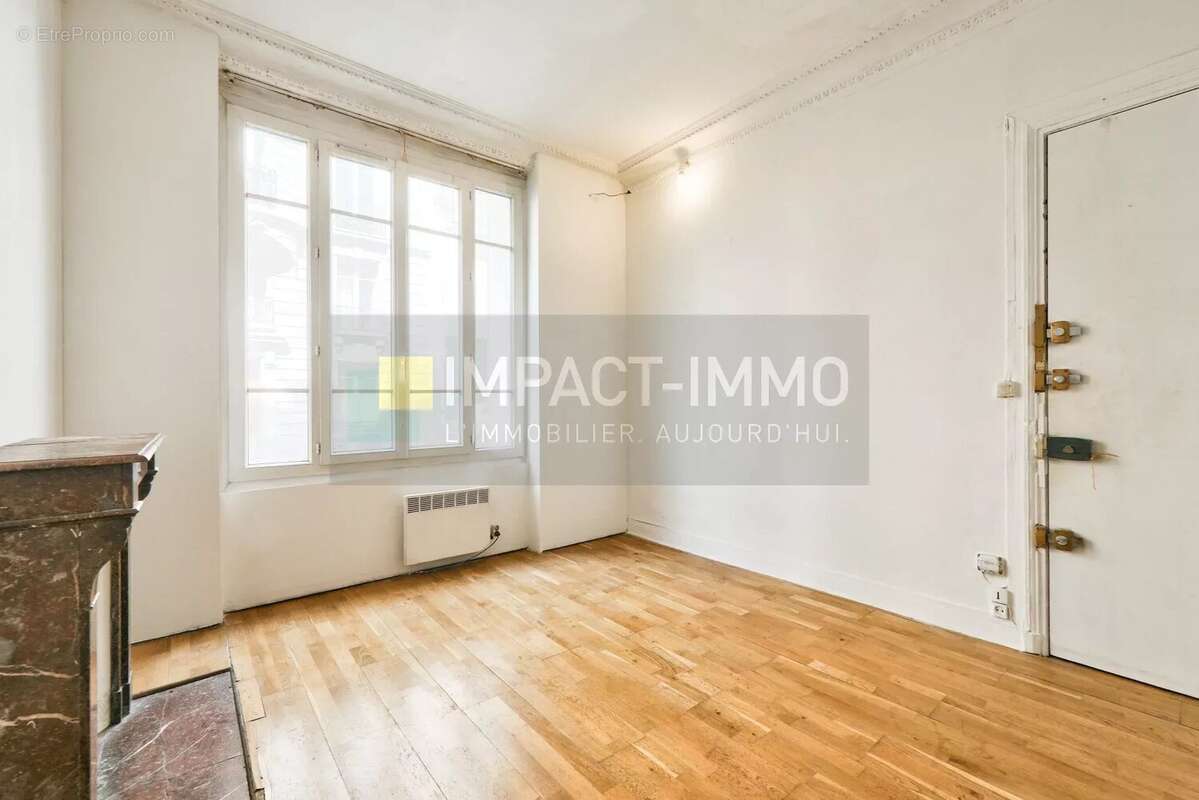 Appartement à PARIS-18E
