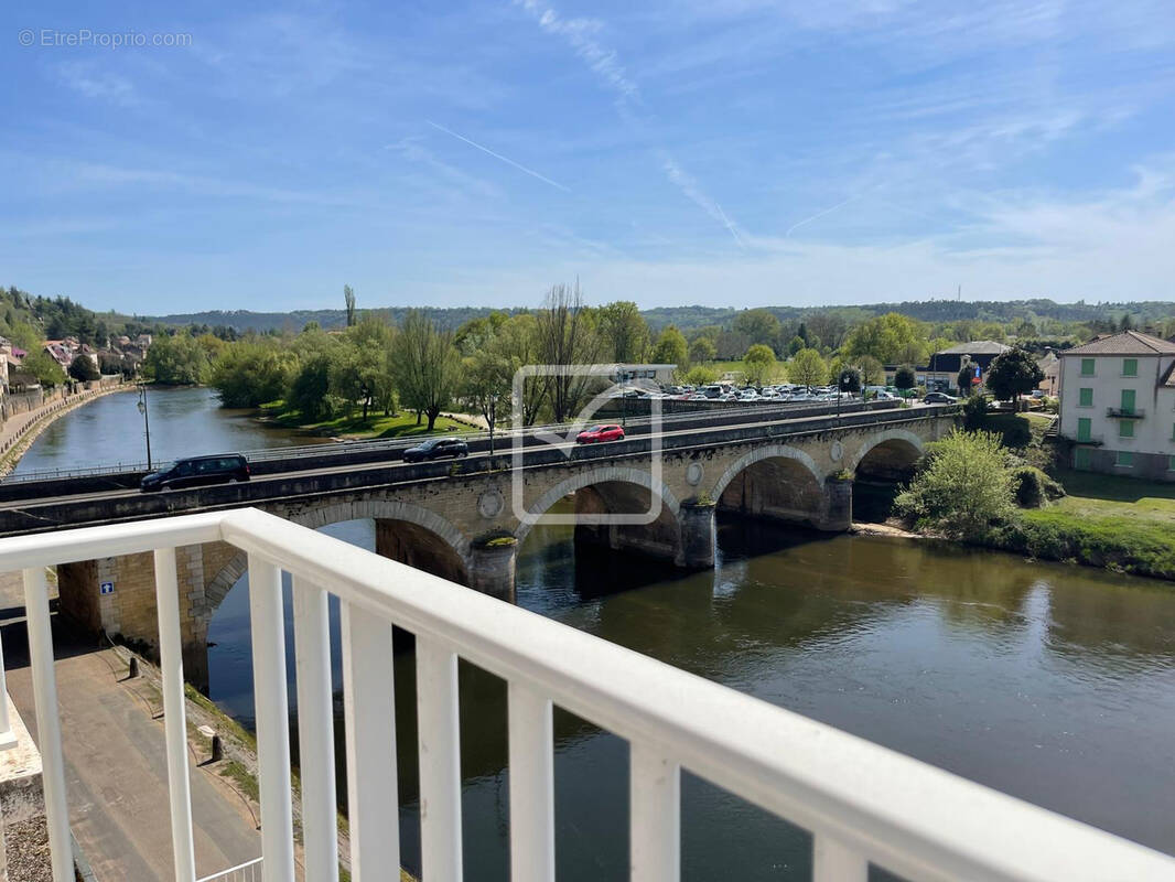 Appartement à LE BUGUE