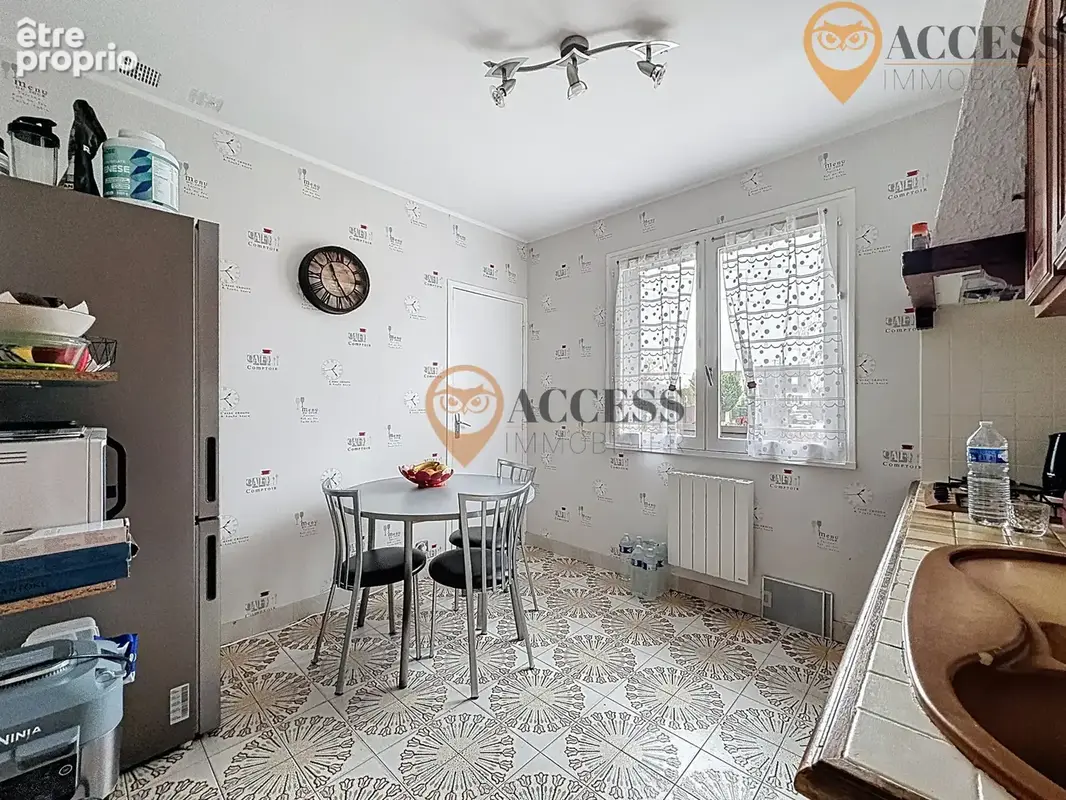 DEUIL LA BARRE - Maison 6 pièces de 141m2 avec sous-sol total ! - photo 9