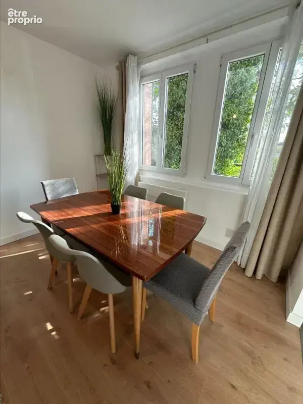 30.GARD.NIMES. Appartement traversant de 62 m² entièrement rénové - photo 4