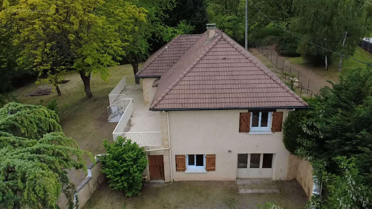 Maison à CUBLAC