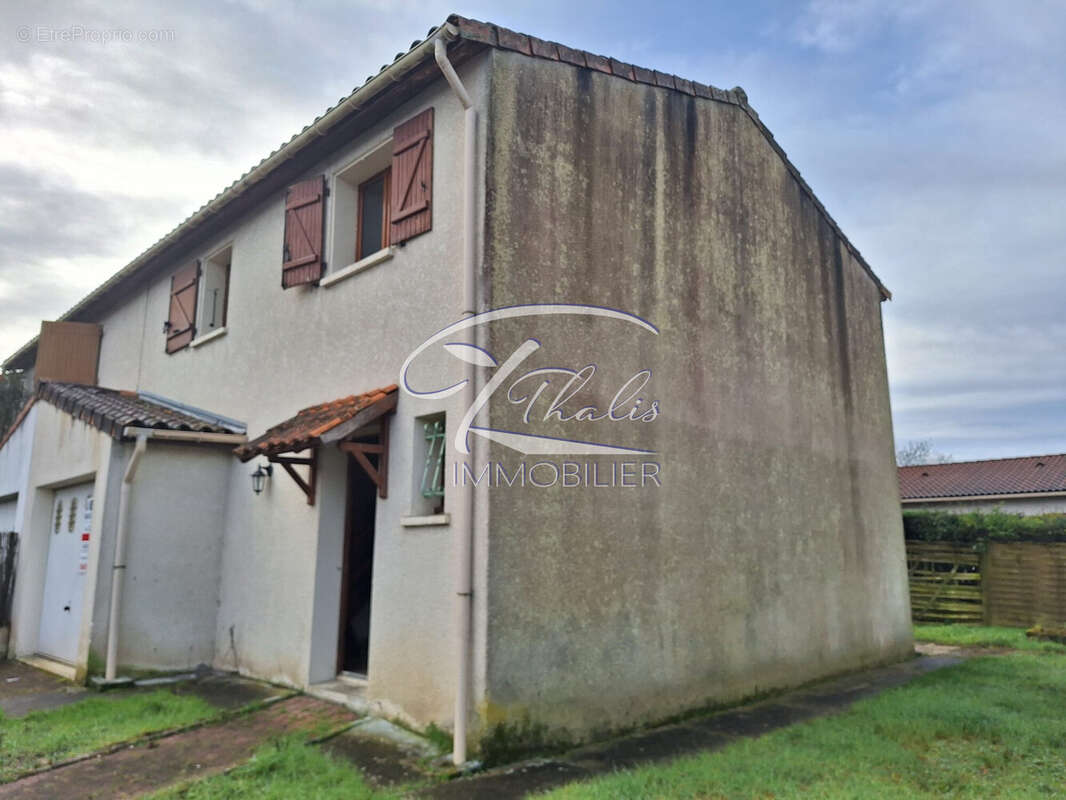 Maison à VILLENAVE-D'ORNON