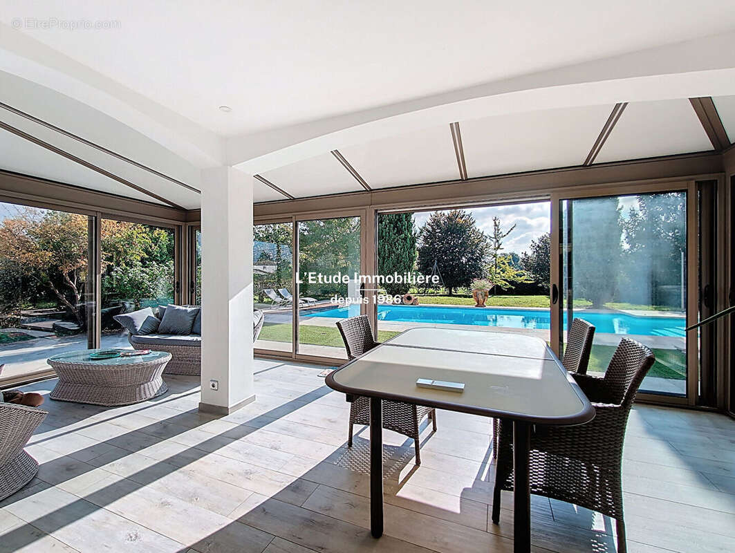 Maison à FONTAINES-SAINT-MARTIN