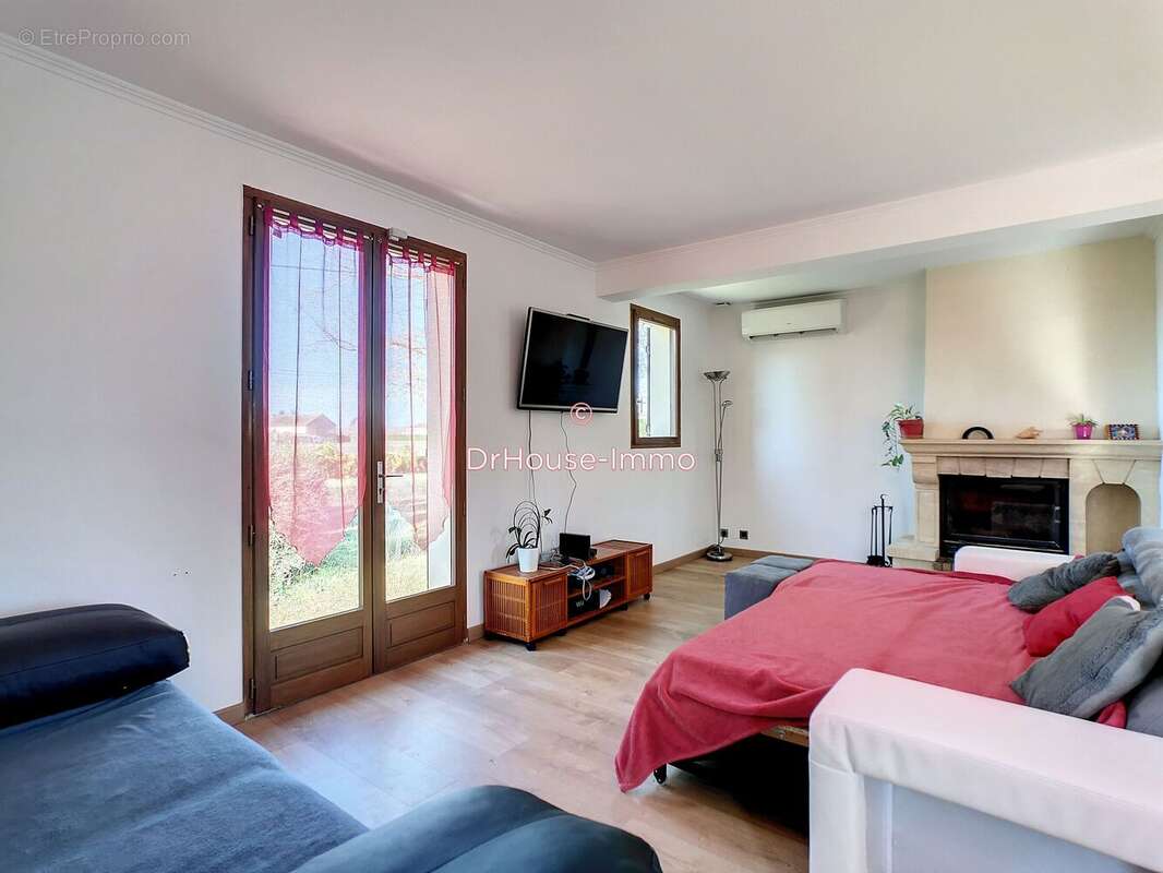 Maison 183 m² à Mussidan  - photo 6