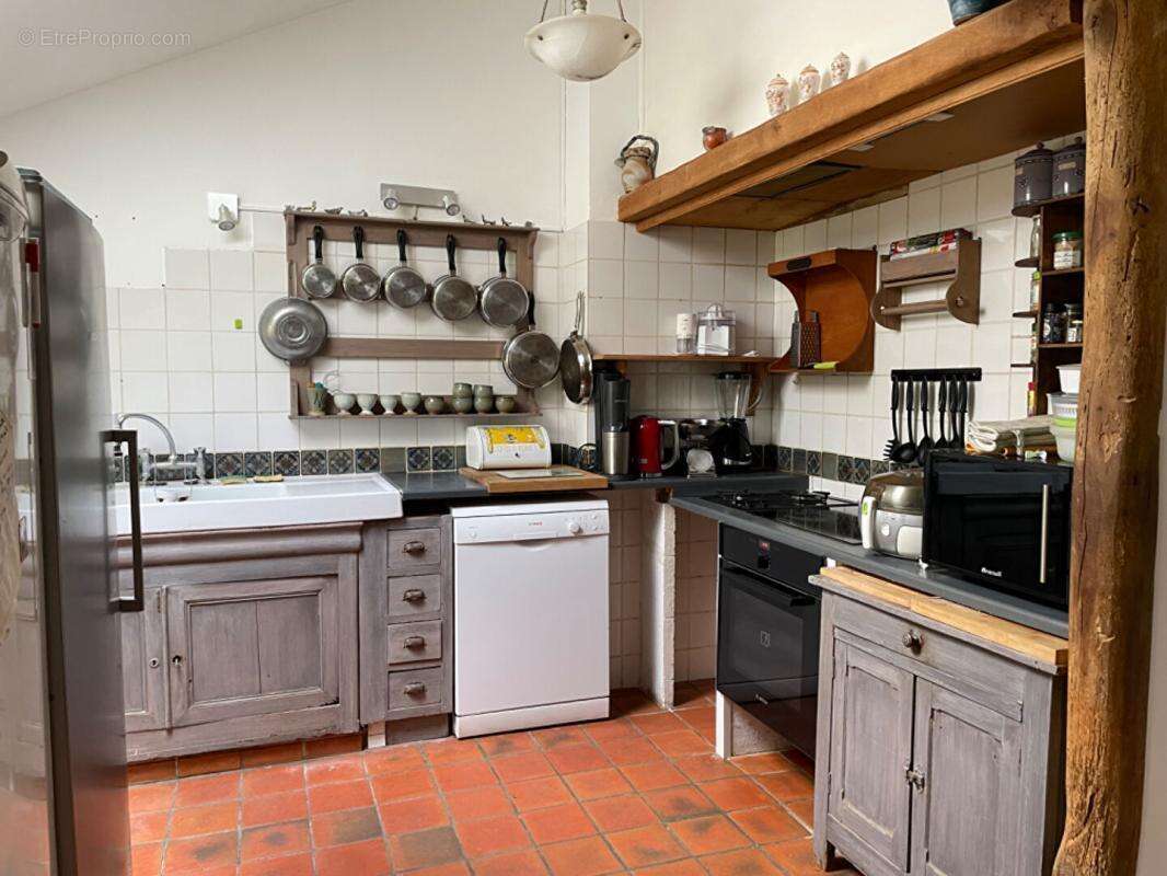 Maison Sainte Solange 7 pièce(s) 280 m2 sur terrain de  845 m² - photo 12