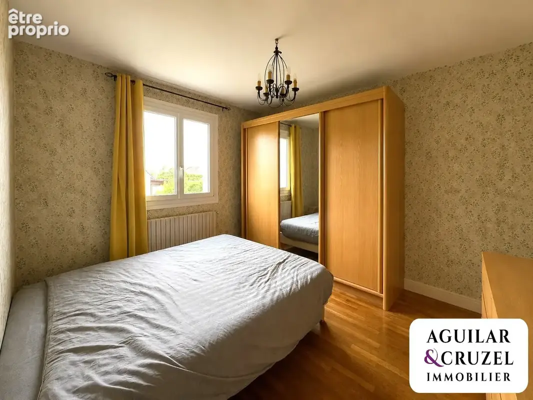 Pavillon familial avec sous-sol complet   Bourges Sud - photo 6