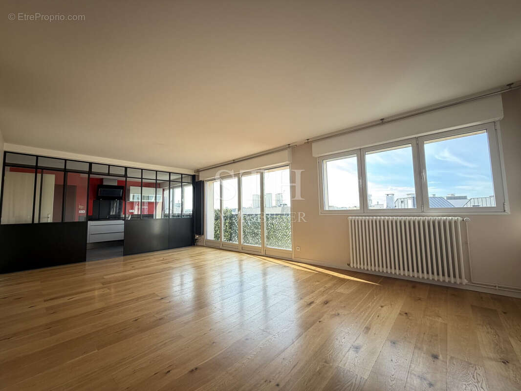Appartement 110 m² à Paris-15e  - photo 4