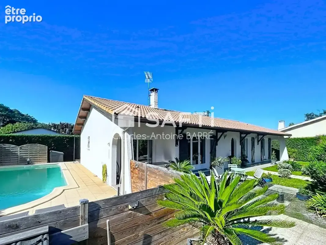Photo 1 - Maison à ARES