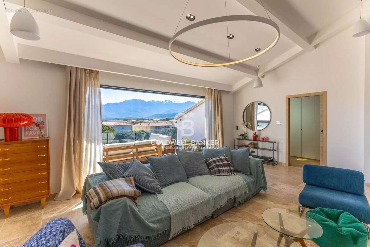 Appartement à CALVI