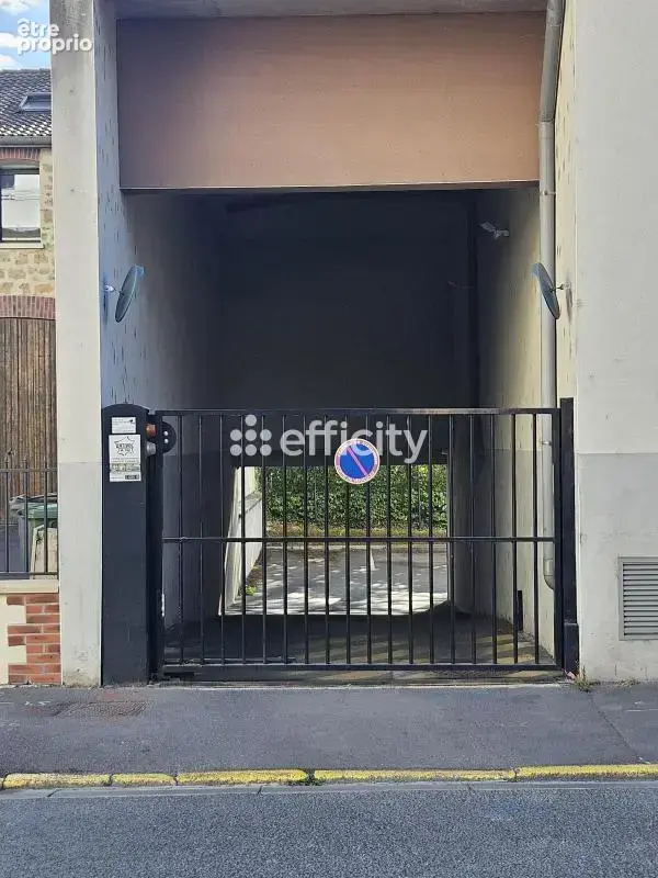 Stationnement - photo 3