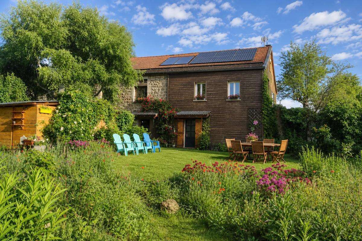 Maison à SAINT-AGREVE