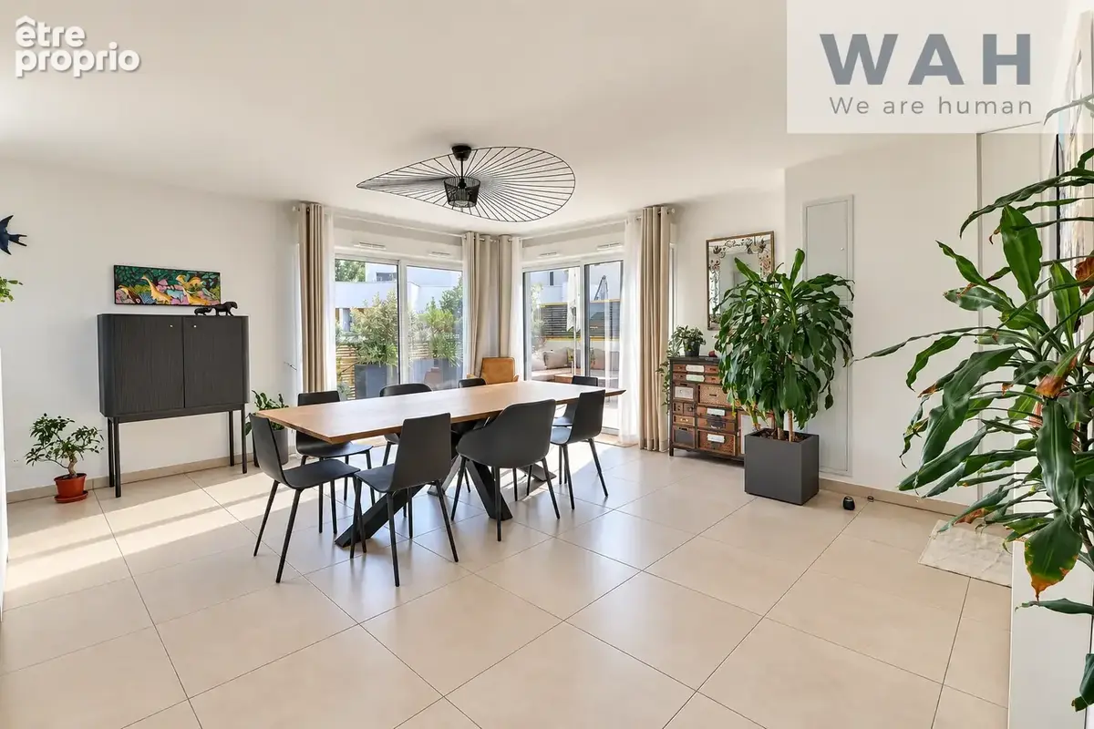 À vendre   mauguio   t5 dernier étage   127 m2   101 m2 de terrasses   double garage - photo 3
