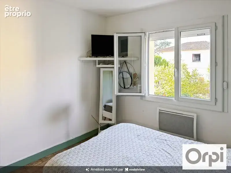 FLEURANCE, maison rénovée avec garage et jardin - photo 11