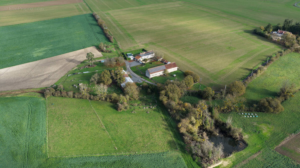 Maison à LE LOUROUX