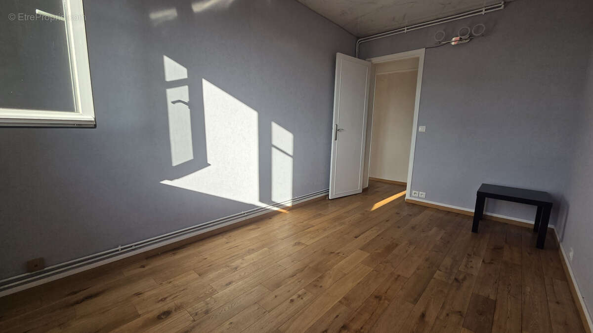 Appartement à VITRY-SUR-SEINE