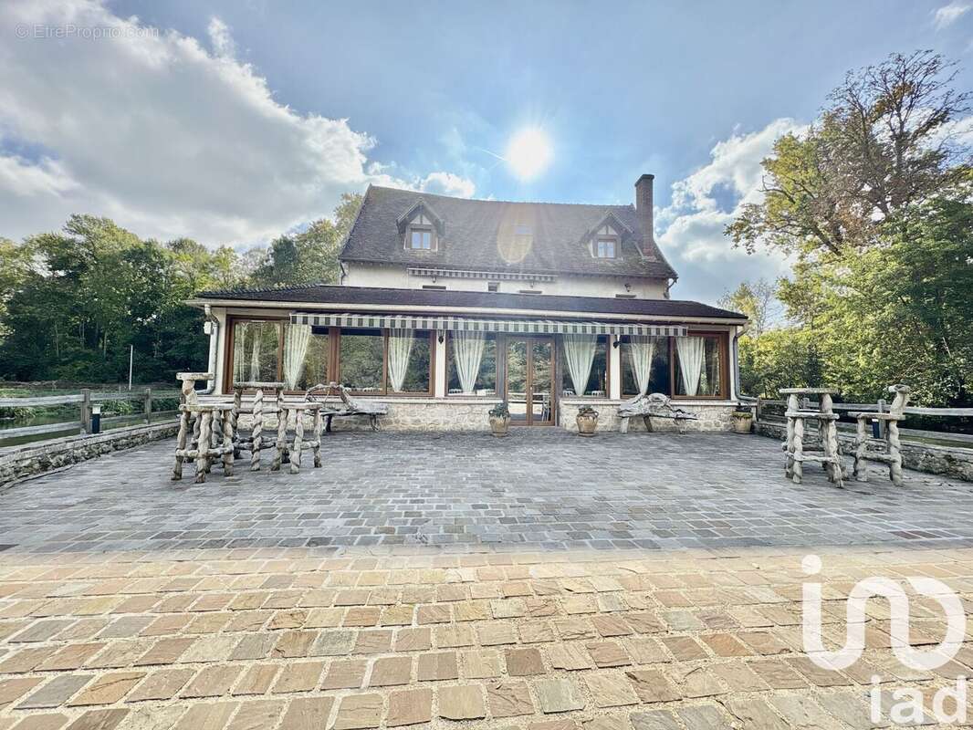 Photo 2 - Maison à VARENNES-JARCY