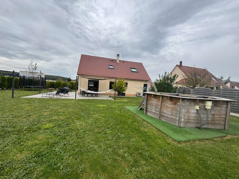 Maison à SAINT-PIERRE-DE-MANNEVILLE