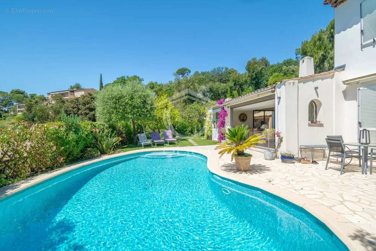 Maison à VILLENEUVE-LOUBET