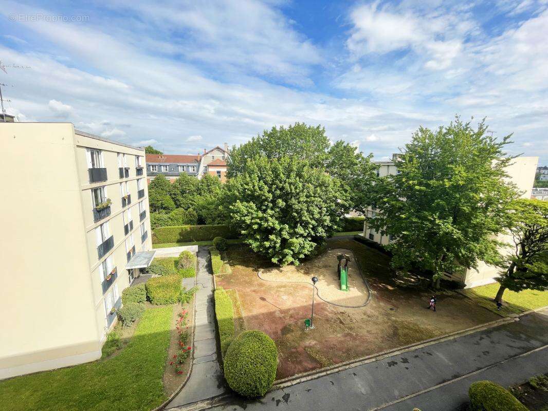 Appartement à SAINT-GRATIEN