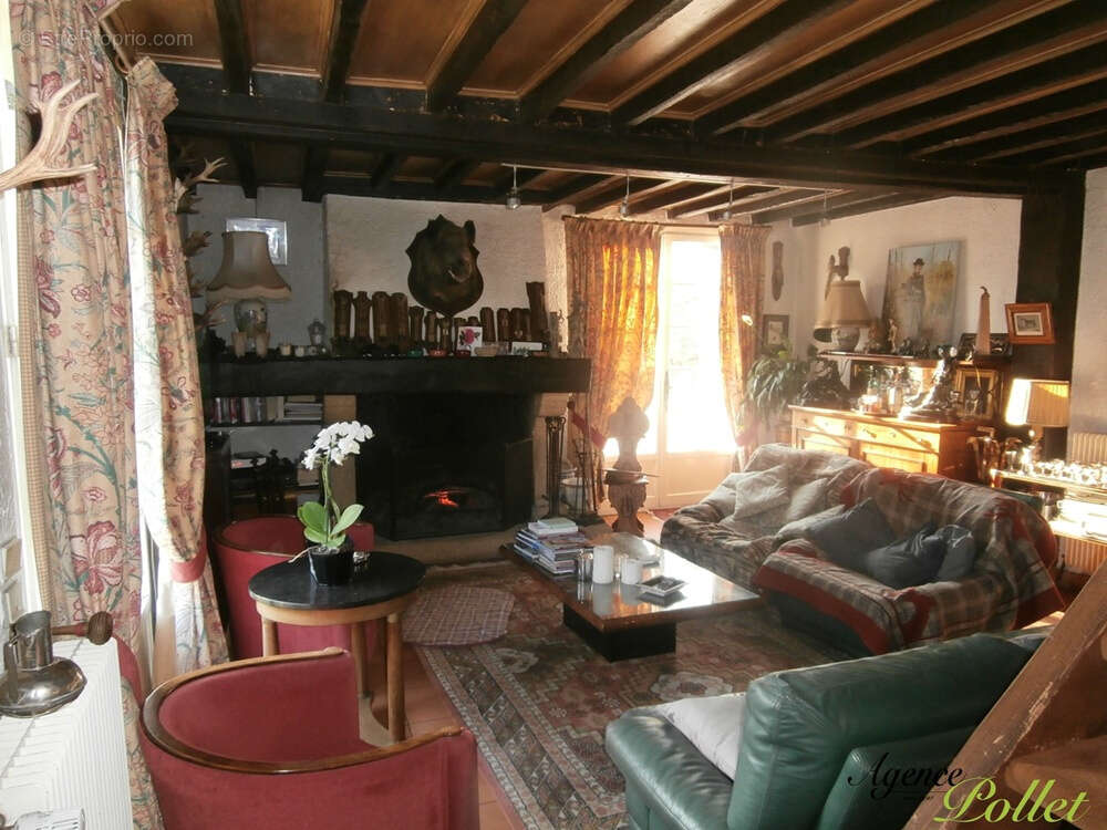 Maison à BRINON-SUR-SAULDRE