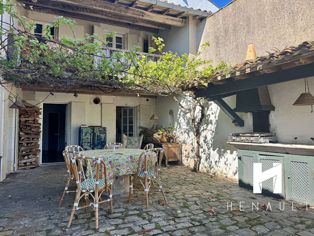 Maison à LA COUARDE-SUR-MER