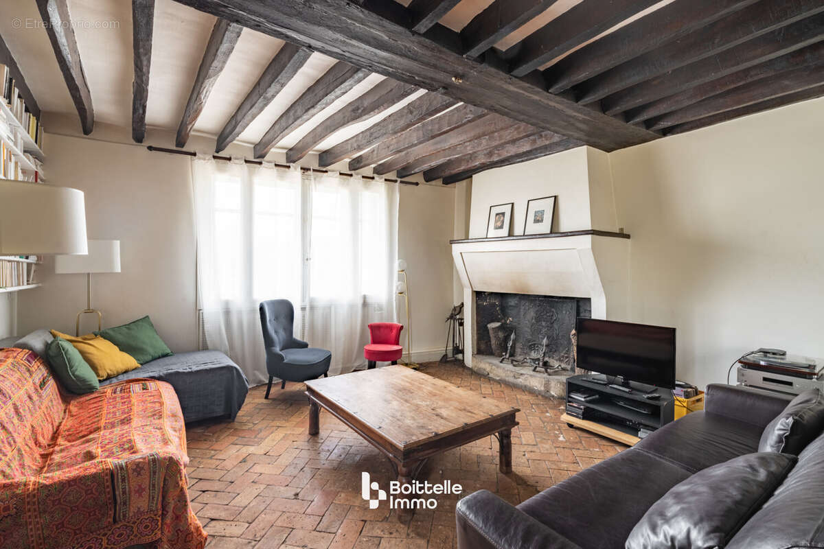 Maison à DAMMARIE-LES-LYS