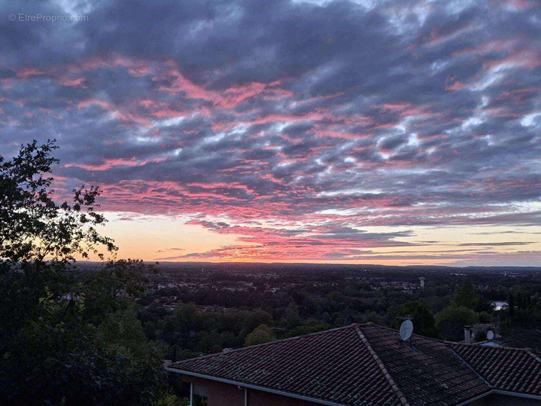 Maison à LACROIX-FALGARDE