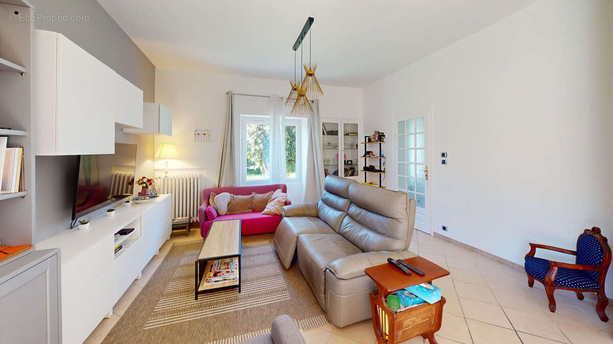 Maison à RIVIERE-SAAS-ET-GOURBY