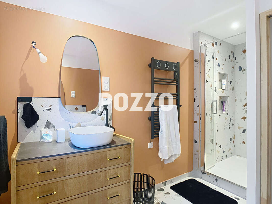 Maison à JULLOUVILLE