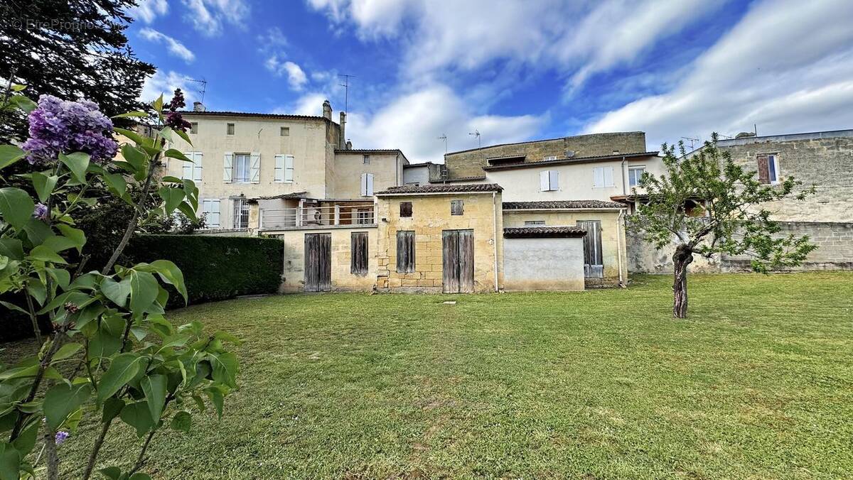 Maison à CASTILLON-LA-BATAILLE