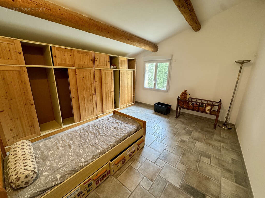 Maison à LA BAUME-DE-TRANSIT