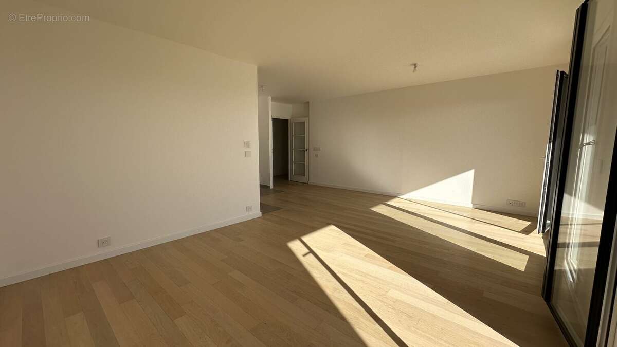 Appartement à SURESNES