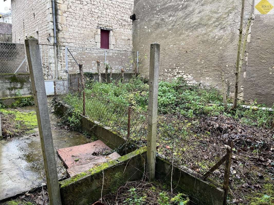 Commerce à PREUILLY-SUR-CLAISE