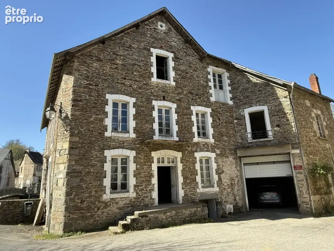 Appartement à SEGUR-LE-CHATEAU
