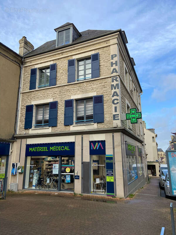 ARGENTAN Maison de ville à vendre avec commerce - photo 11