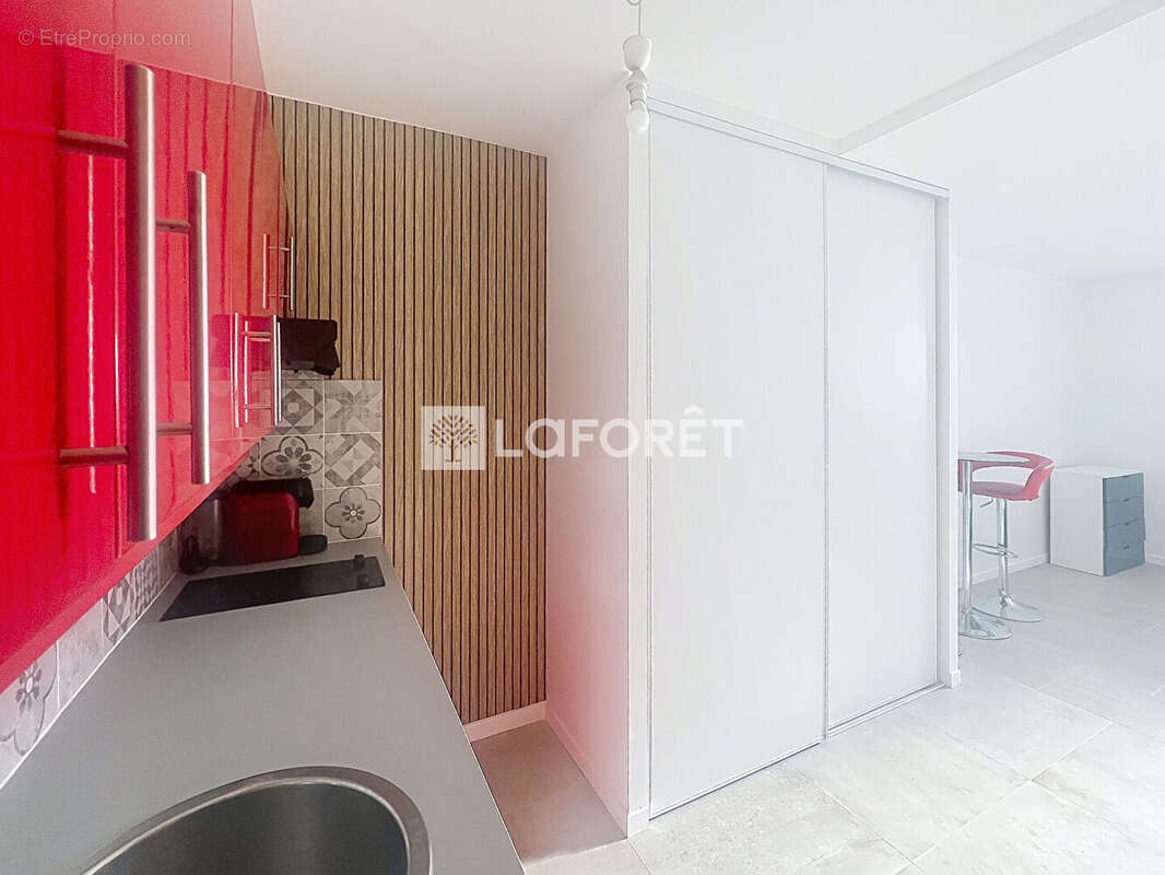 Appartement à LINAS