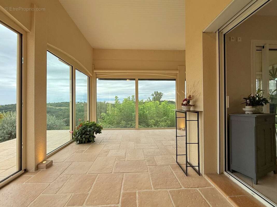 Maison avec studio indépendant, vue panoramique - photo 8