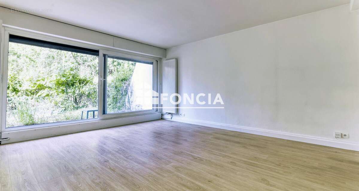 VERRIÈRES-LE-BUISSON – Résidence Les Gros Chênes Charmant 2 pièces de 55,88 m² avec jardin privatif de 53 m² - photo 3