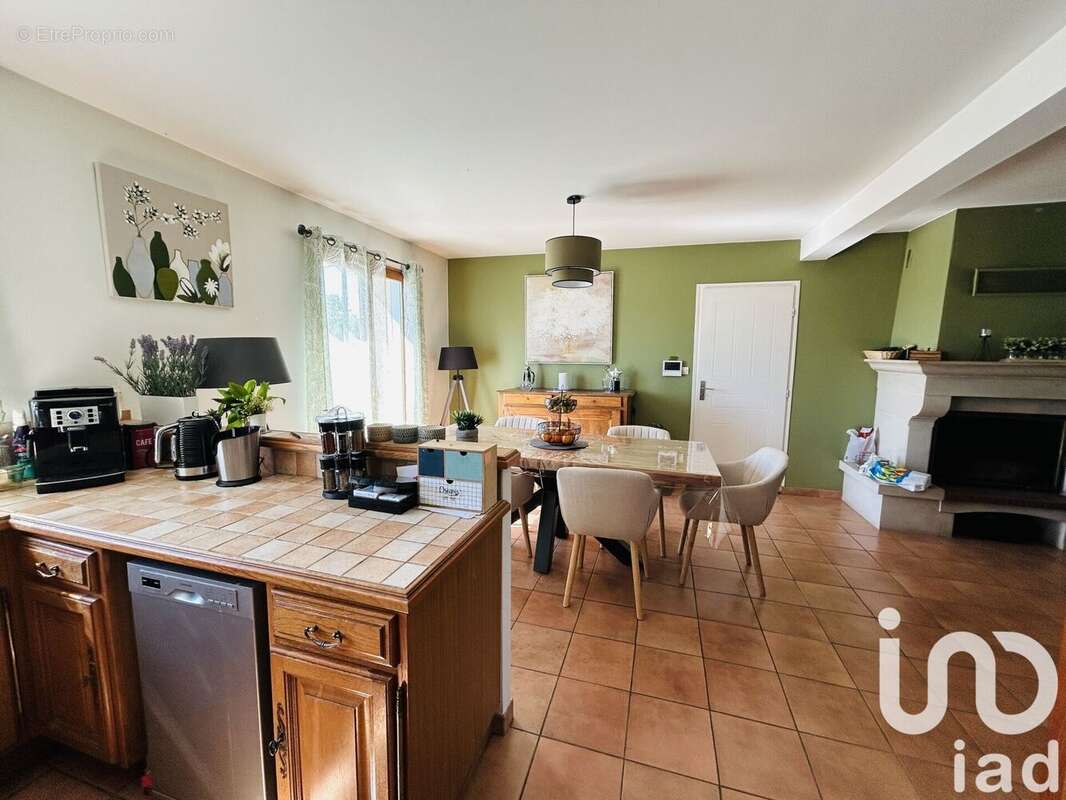 Photo 3 - Maison à HERY