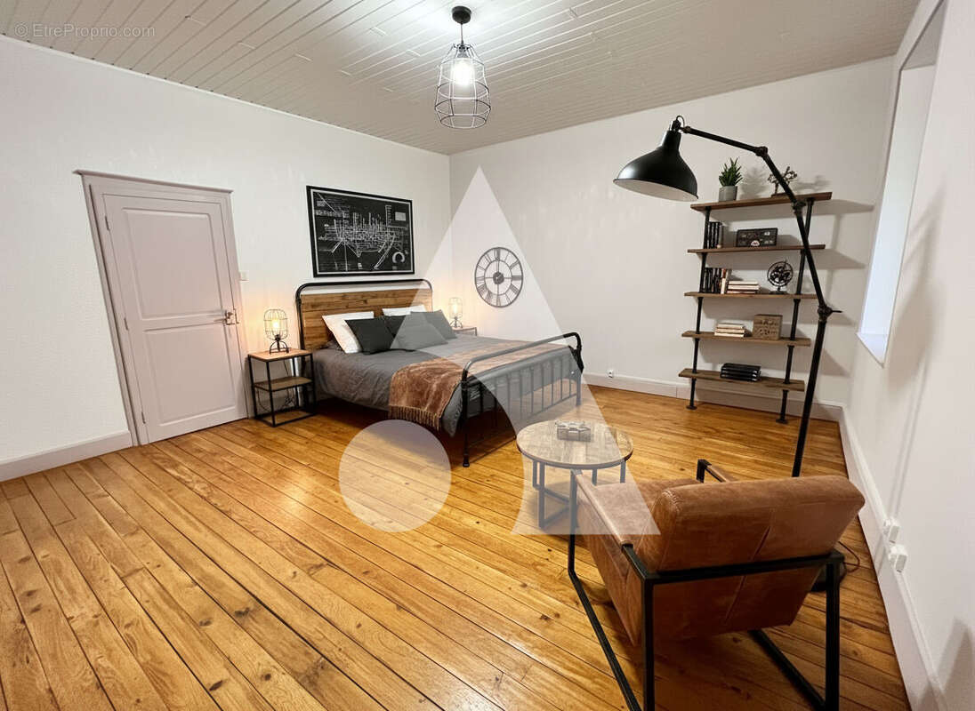 Appartement à NEUFCHATEAU