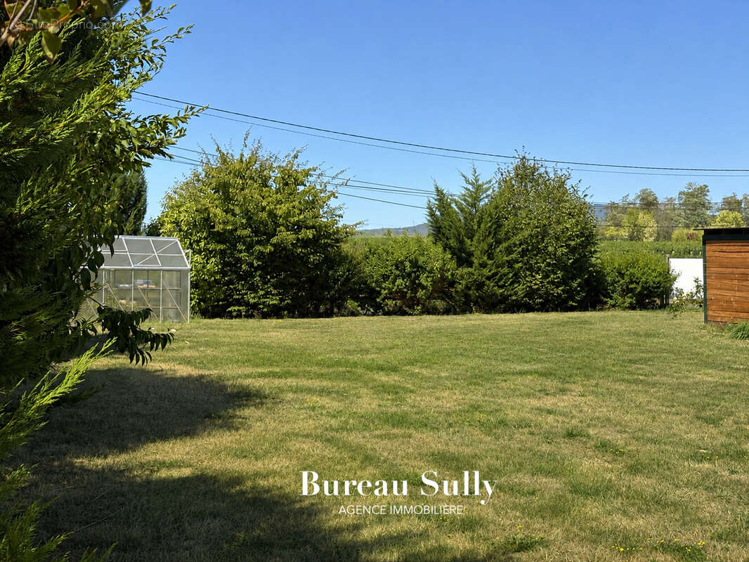 Corcelles en Beaujolais, maison rénovée de 152 m2 édifiée un terrain de 1500 m2 à 8 mn de Belleville - photo 19