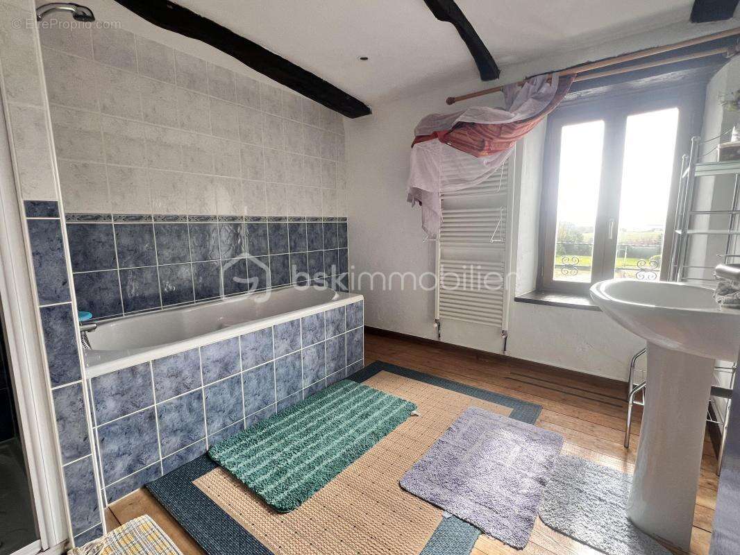 Maison à SAINT-COULITZ