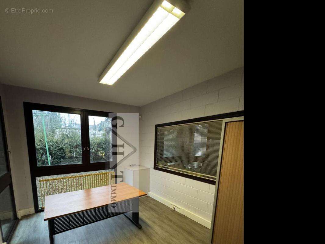 Terrain à BALLAINVILLIERS