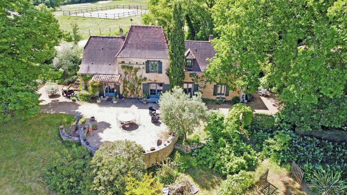 Maison à SAINTE-ALVERE