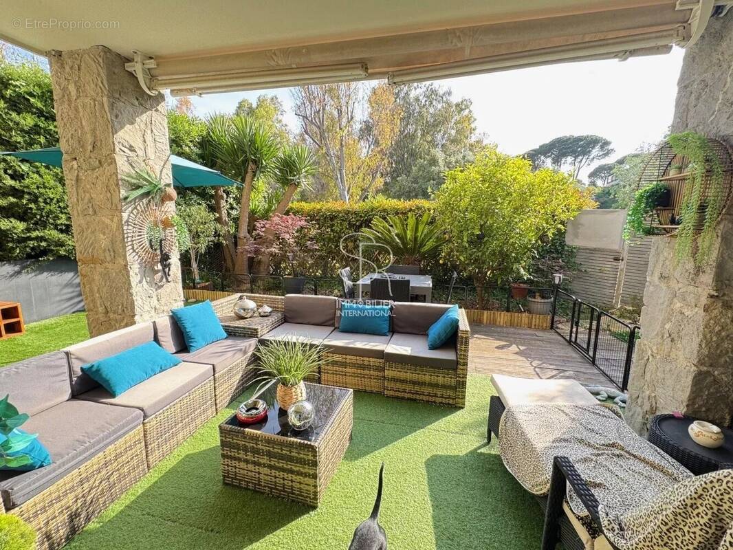 Appartement à VILLENEUVE-LOUBET