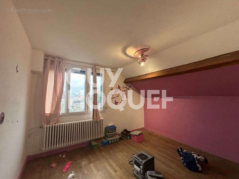 Maison à BROUSSY-LE-GRAND