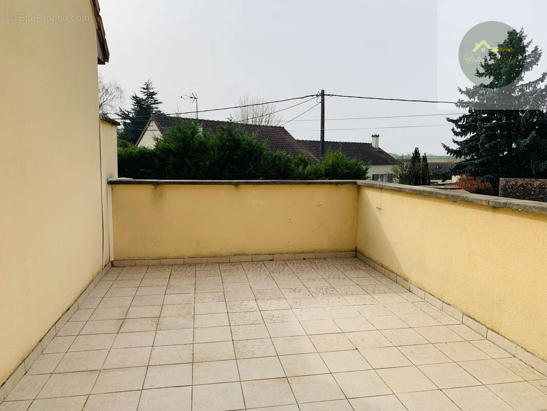 Maison à VILLEBOUGIS